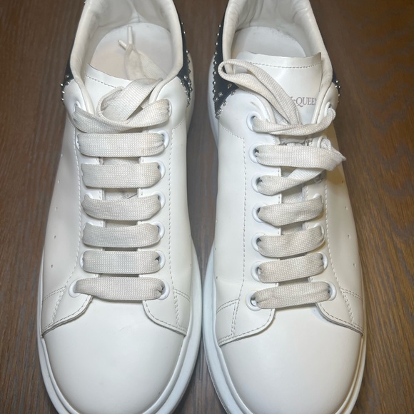 Alexander McQueen Other - Alexander McQueen White and Black Athletic Shoes Sleek Design